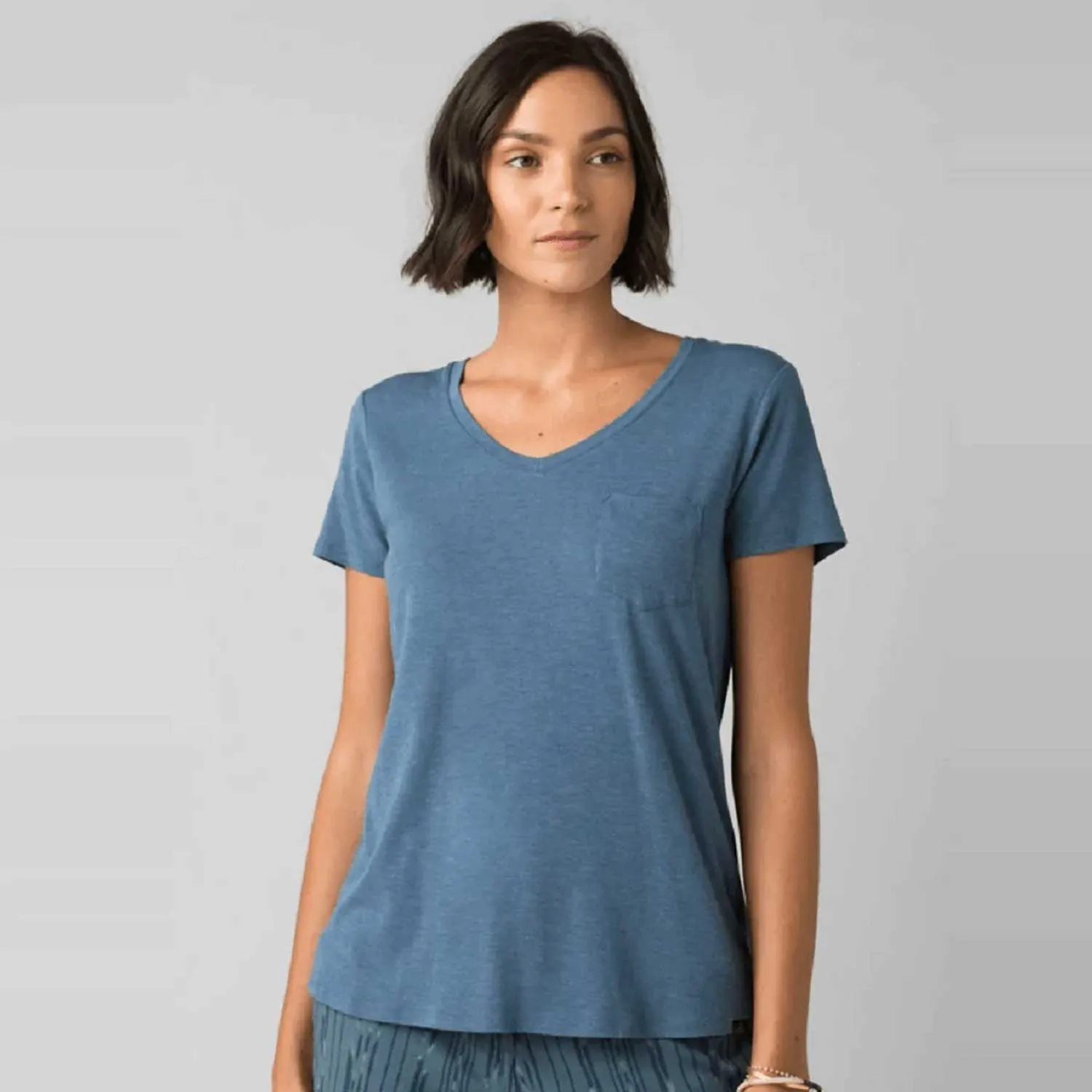 Foundation Short Sleeve V Neck - Womens