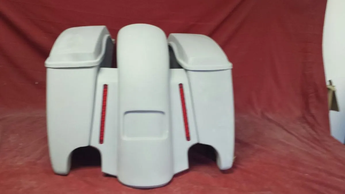 Harley Davidson 4.5" Extended Stretched Saddlebags With LED Light Fender With Lids - 2014 - 2018  Model Style Bags