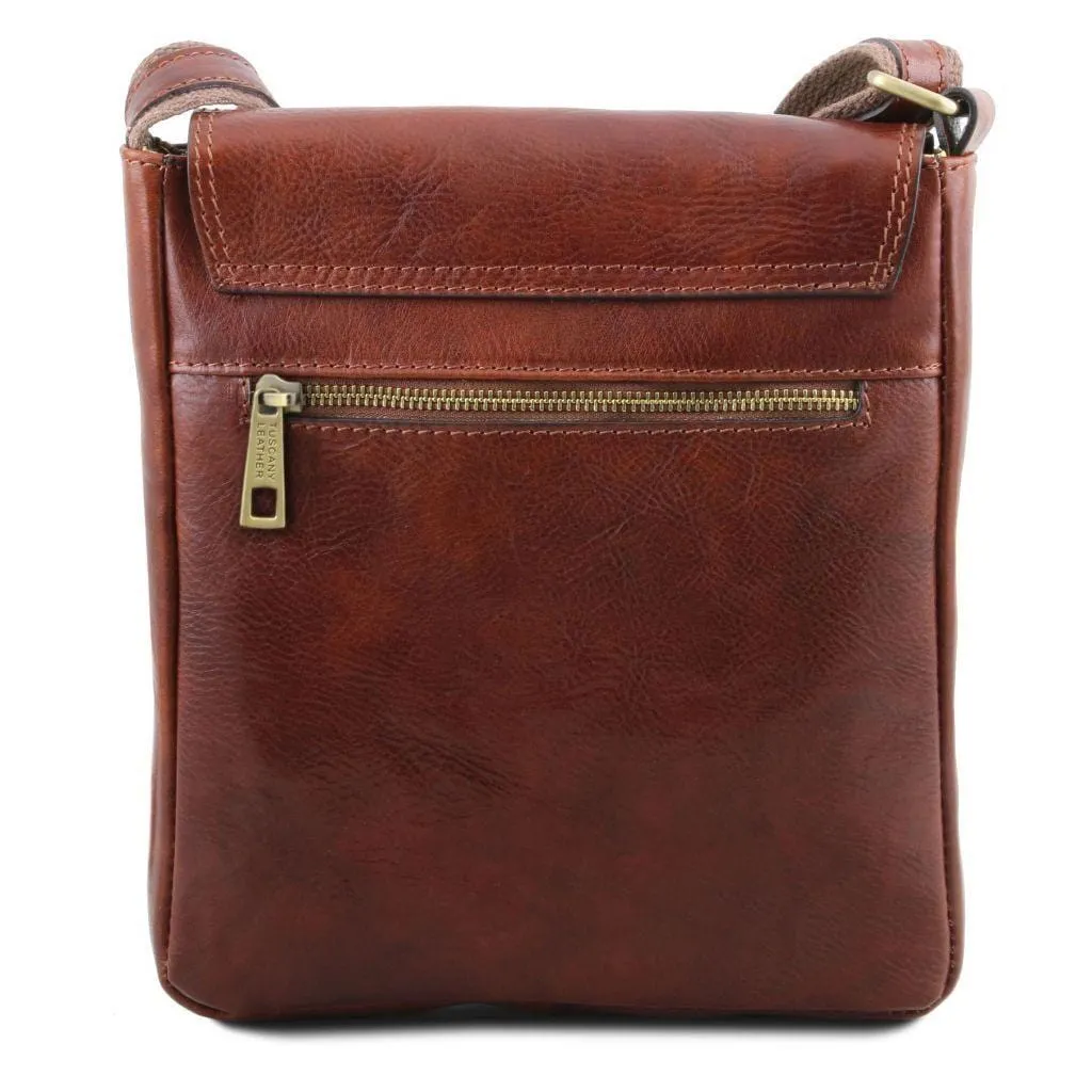 John - Leather crossbody bag for men with front zip | TL141408