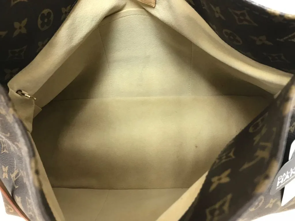 LOUIS VUITTON Artsy MM Monogram Canvas Handbag