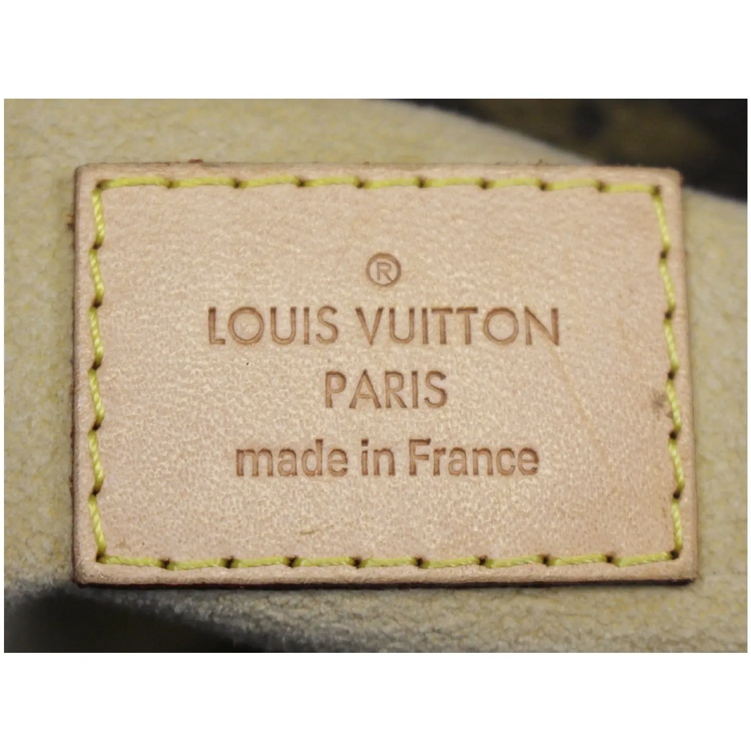 LOUIS VUITTON Artsy MM Monogram Canvas Hobo Brown Shoulder Bag
