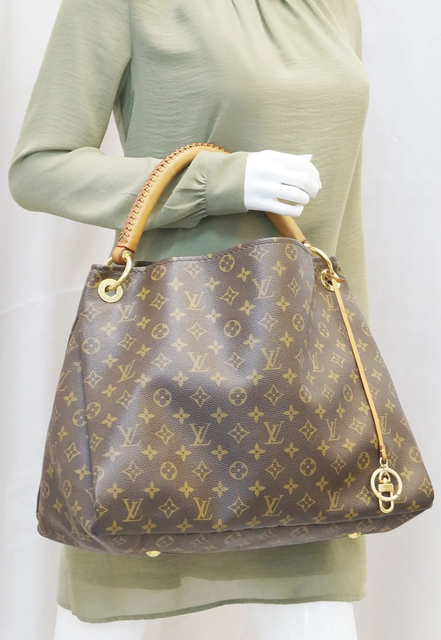 LOUIS VUITTON Artsy MM Monogram Canvas Hobo Shoulder Bag