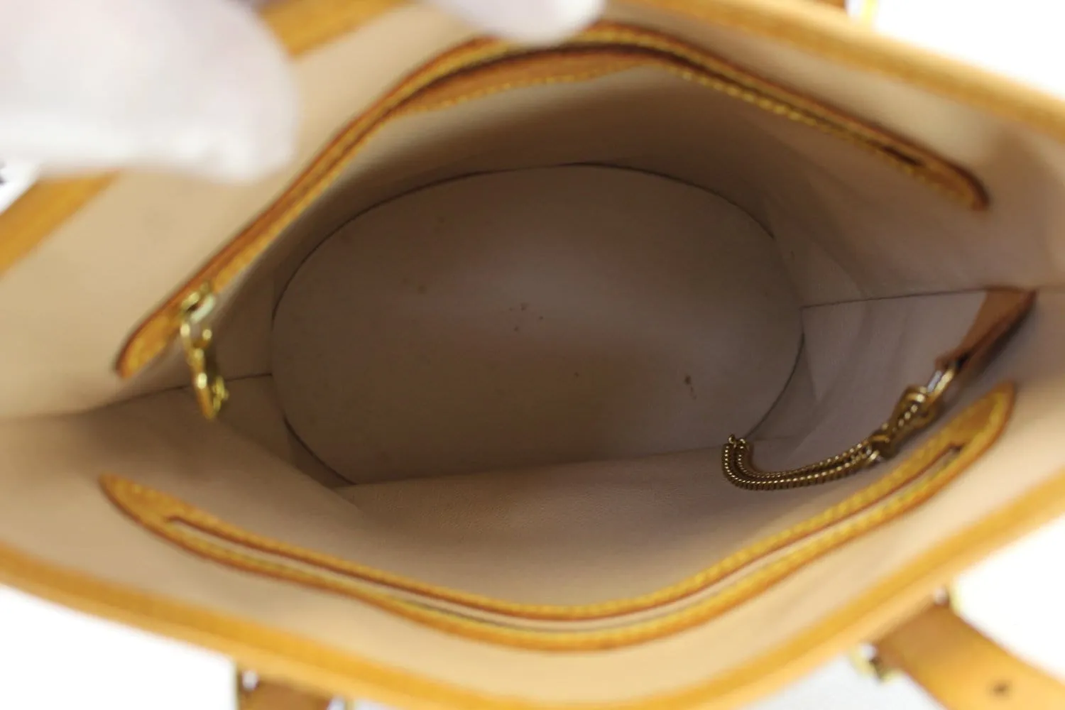 LOUIS VUITTON Bucket PM Monogram Canvas Shoulder Bag