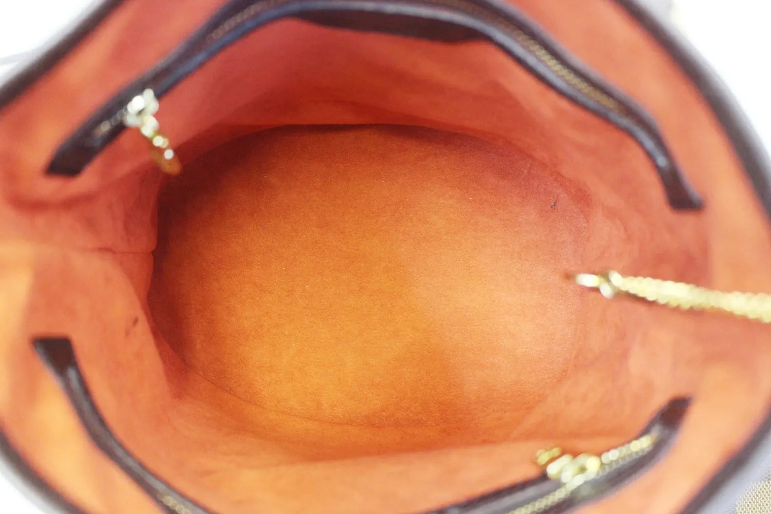 LOUIS VUITTON Damier Ebene Marais Bucket Shoulder Bag
