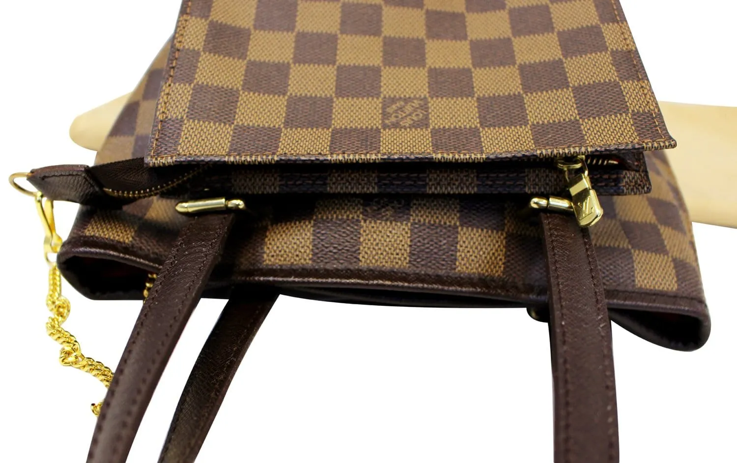 LOUIS VUITTON Damier Ebene Marais Bucket Shoulder Bag