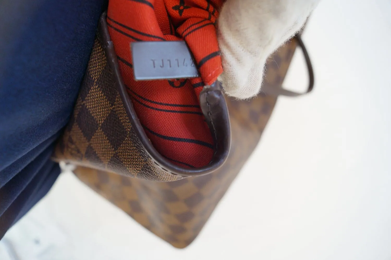 LOUIS VUITTON Damier Ebene Neverfull GM Shoulder Bag
