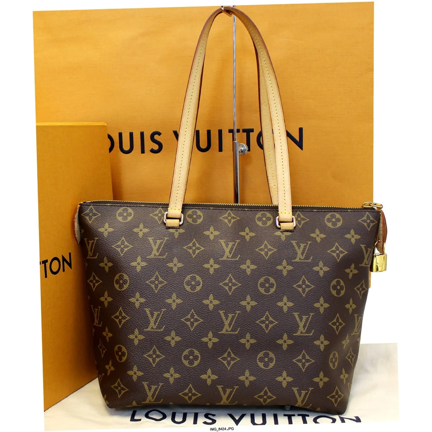LOUIS VUITTON Iena MM Monogram Canvas Shoulder Bag