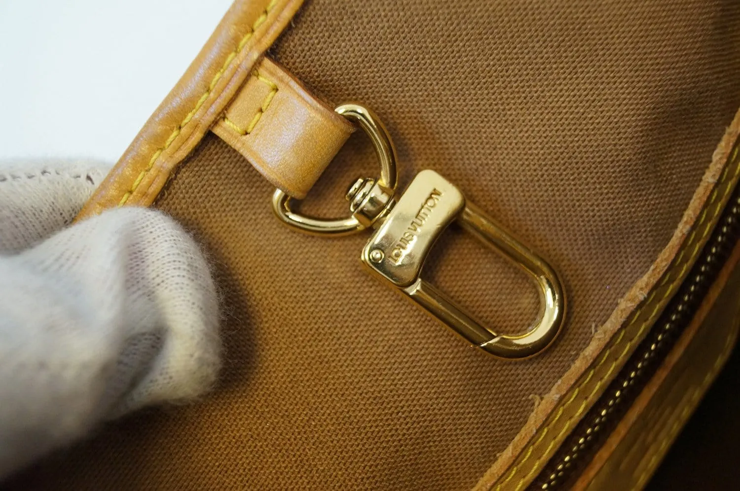 LOUIS VUITTON Monogram Batignolles Horizontal Tote Bag