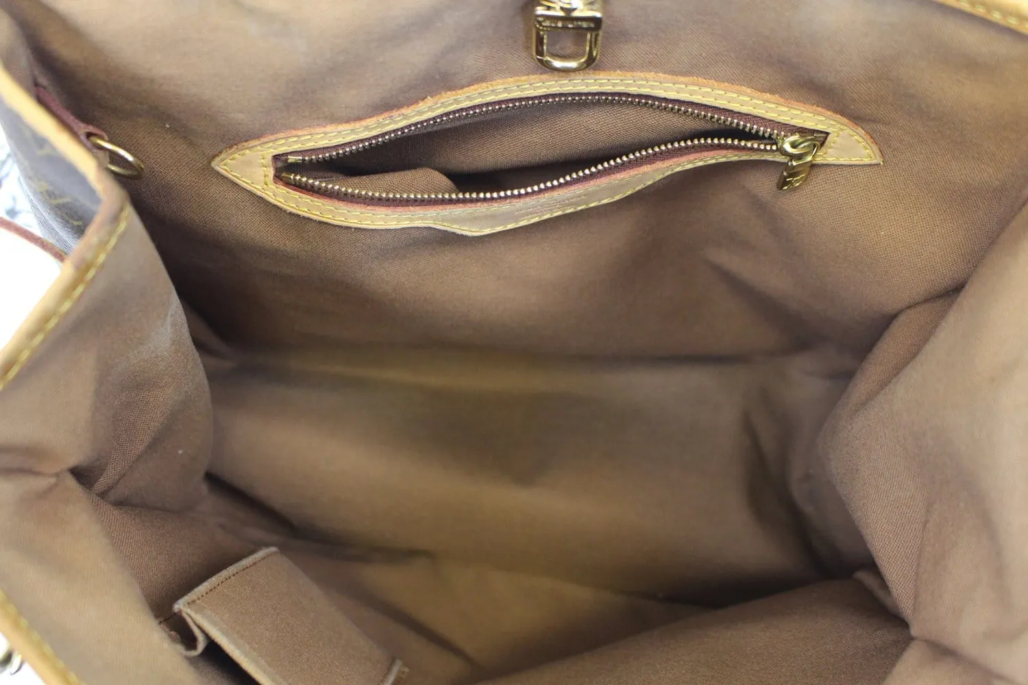 LOUIS VUITTON Monogram Batignolles Vertical Shoulder Bag