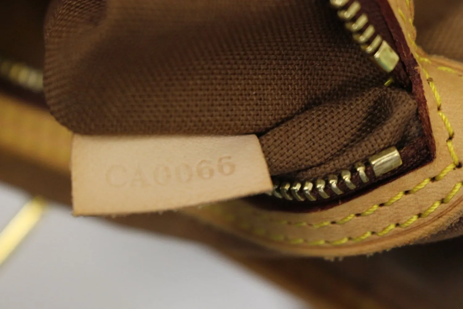 LOUIS VUITTON Monogram Batignolles Vertical Shoulder Bag