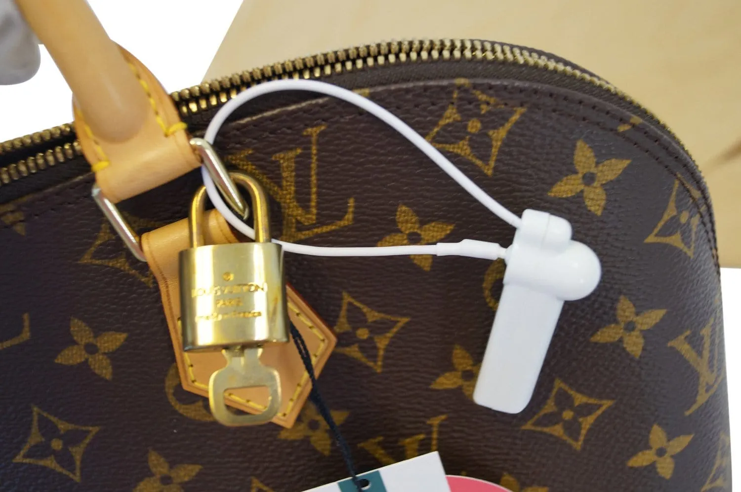 LOUIS VUITTON Monogram Canvas Alma Brown Handbag