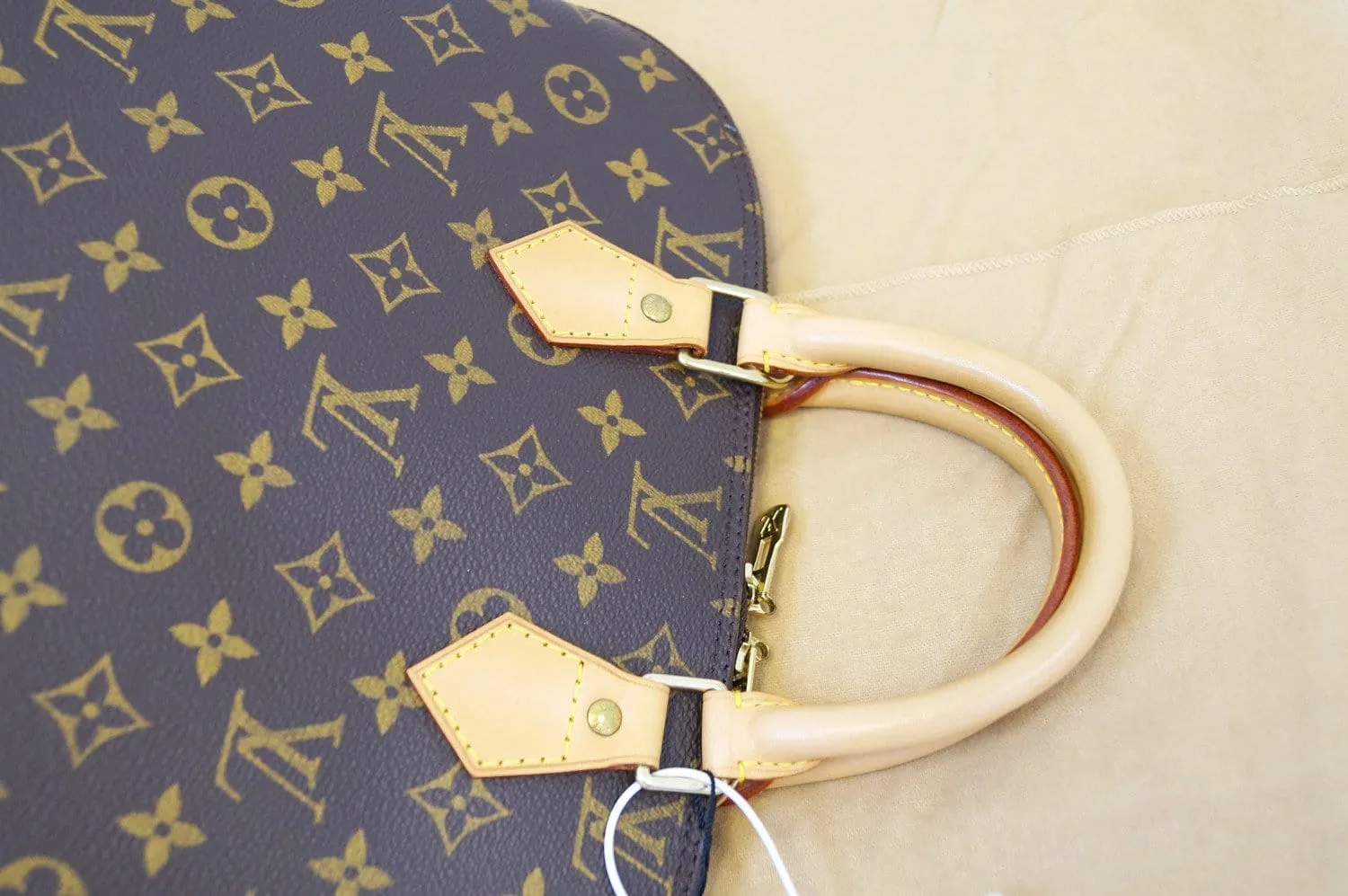 LOUIS VUITTON Monogram Canvas Alma Brown Handbag