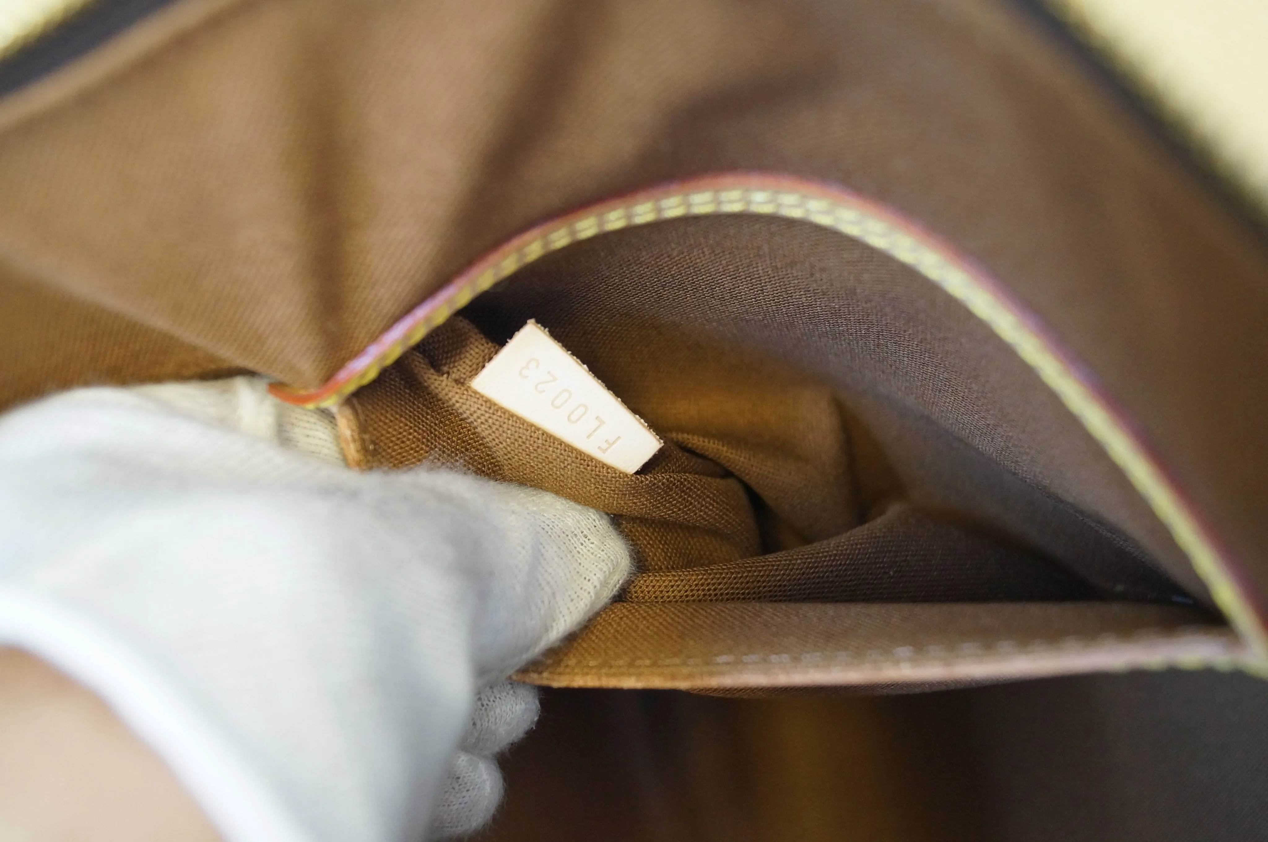 LOUIS VUITTON Monogram Canvas Alma Brown Satchel Handbag