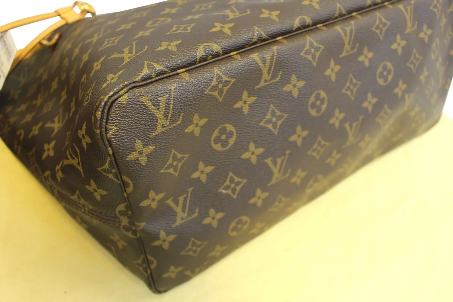 LOUIS VUITTON Monogram Canvas Brown Neverfull GM Shoulder Bag