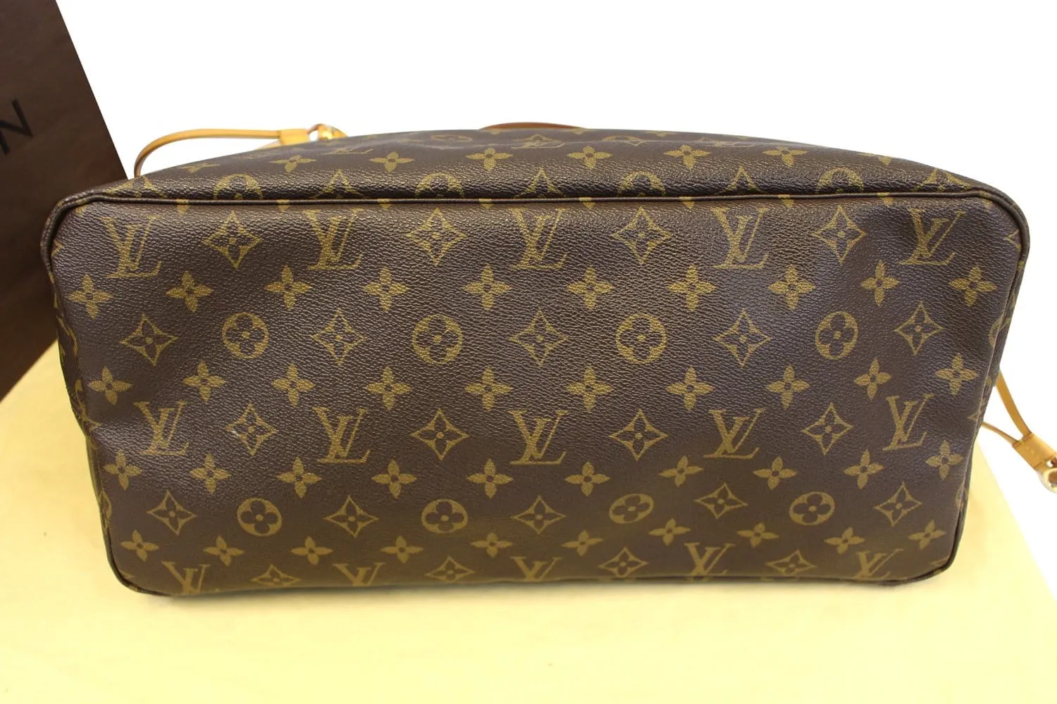 LOUIS VUITTON Monogram Canvas Brown Neverfull GM Shoulder Bag