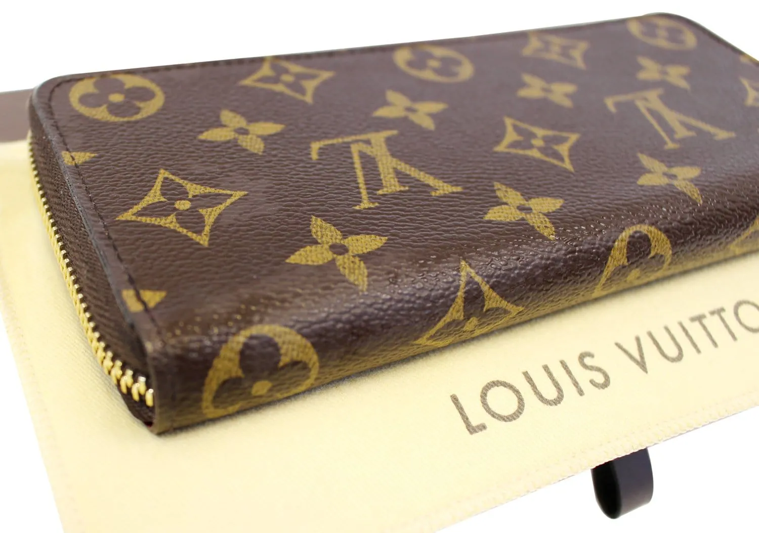 LOUIS VUITTON Monogram Canvas Clemence Wallet