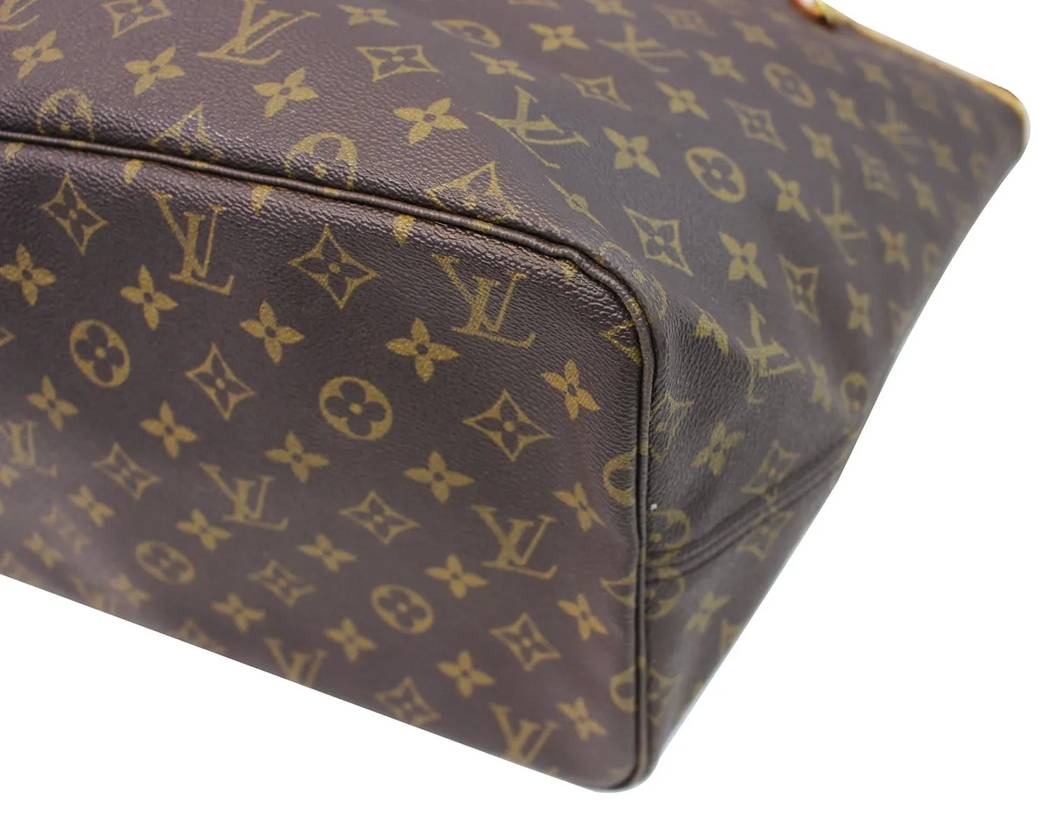 LOUIS VUITTON Monogram Canvas Neverfull GM Tote Bag
