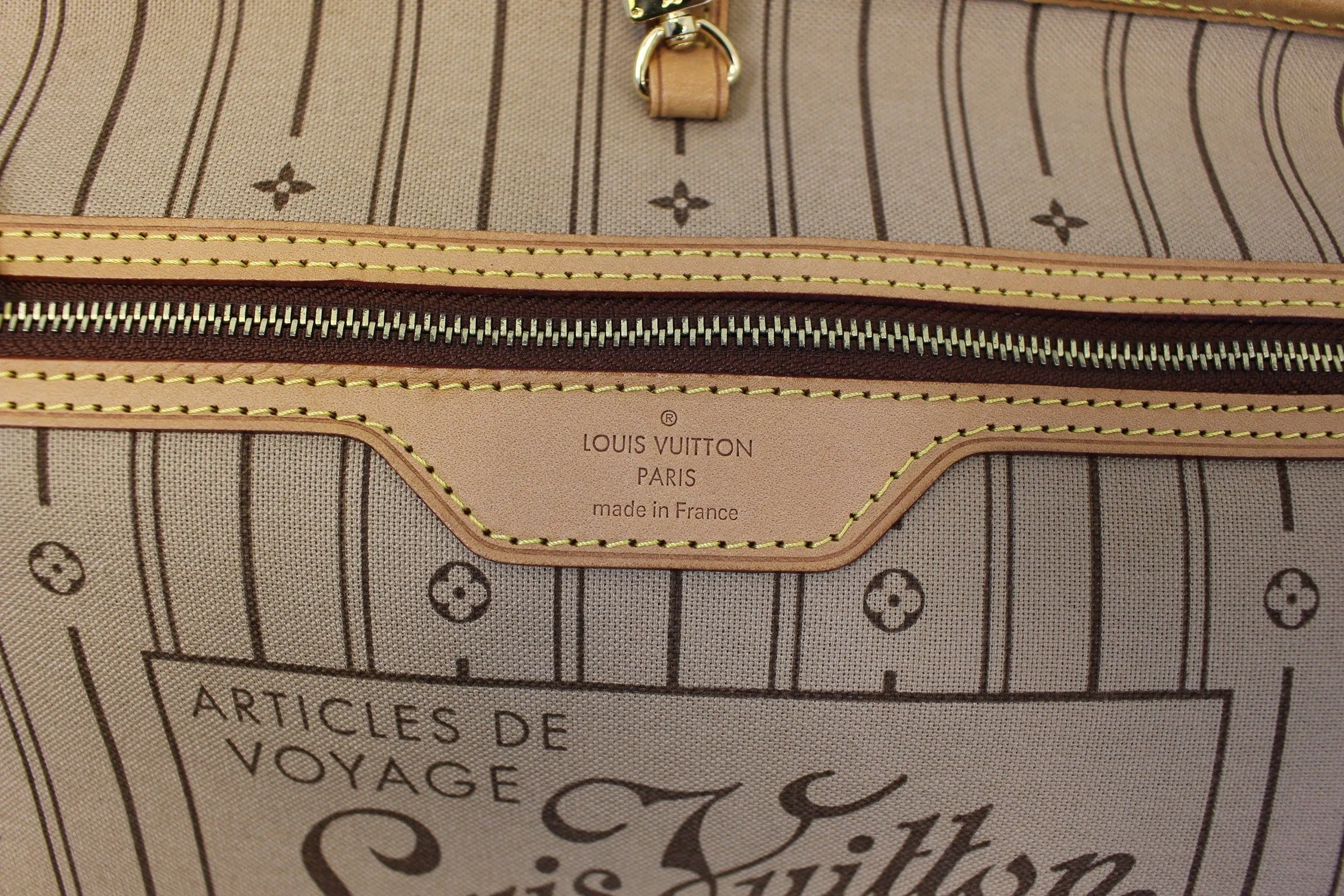 LOUIS VUITTON Monogram Canvas Neverfull MM Tote Bag