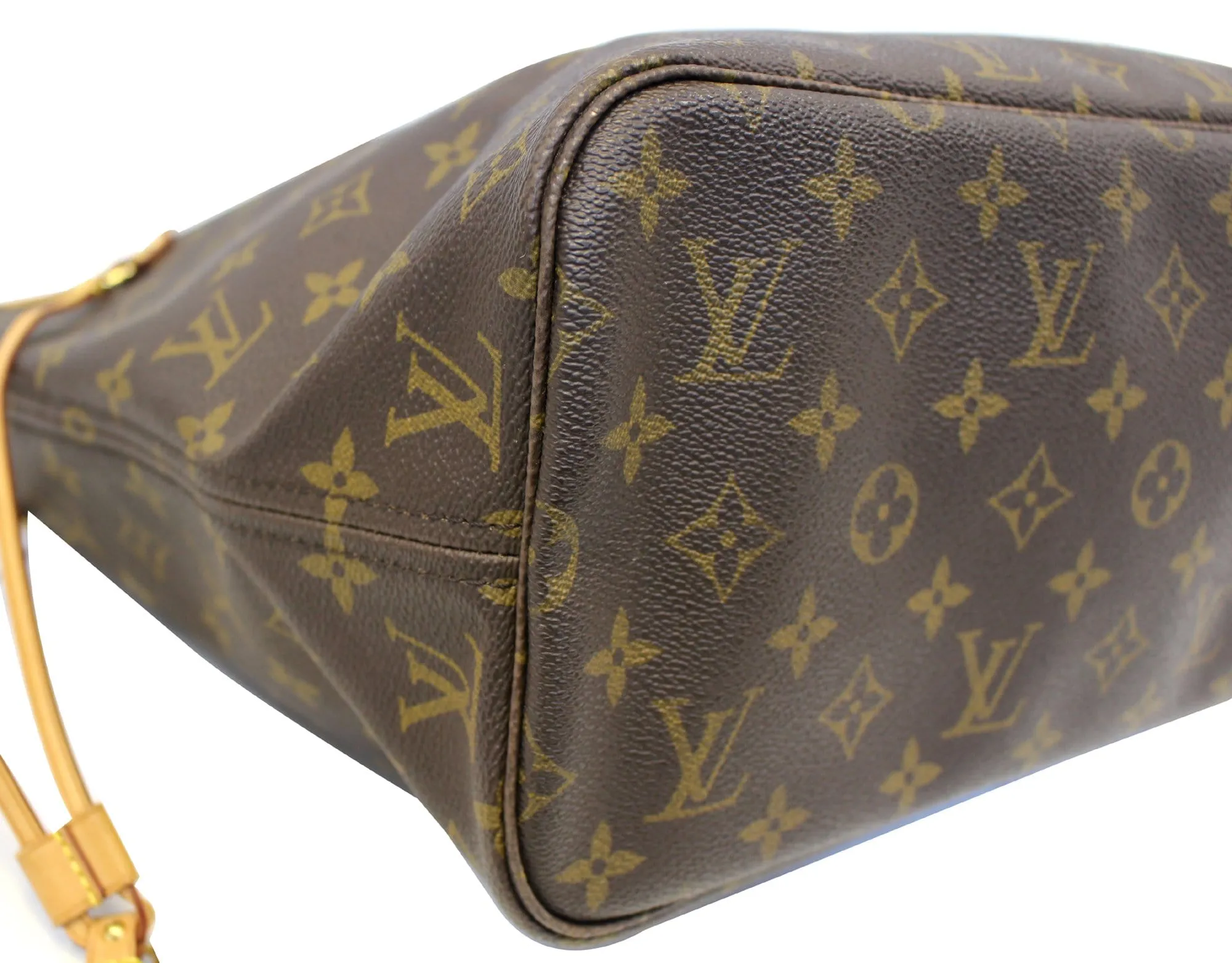 LOUIS VUITTON Monogram Canvas Neverfull MM Tote Shoulder Bag
