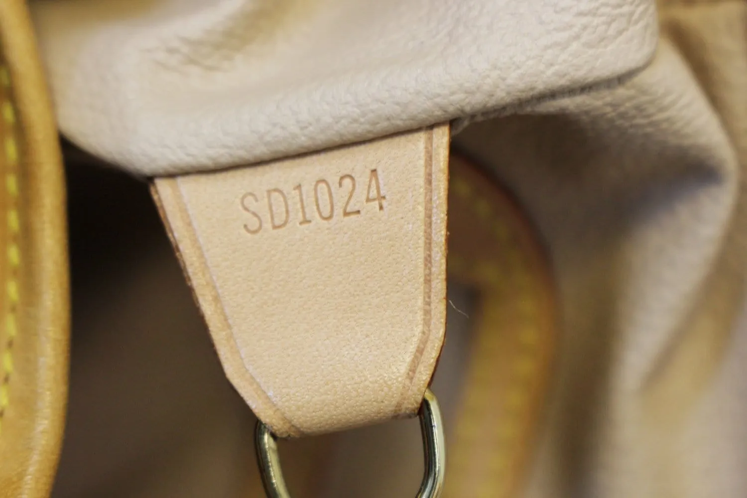 LOUIS VUITTON Monogram Canvas Petit Bucket Shoulder Bag