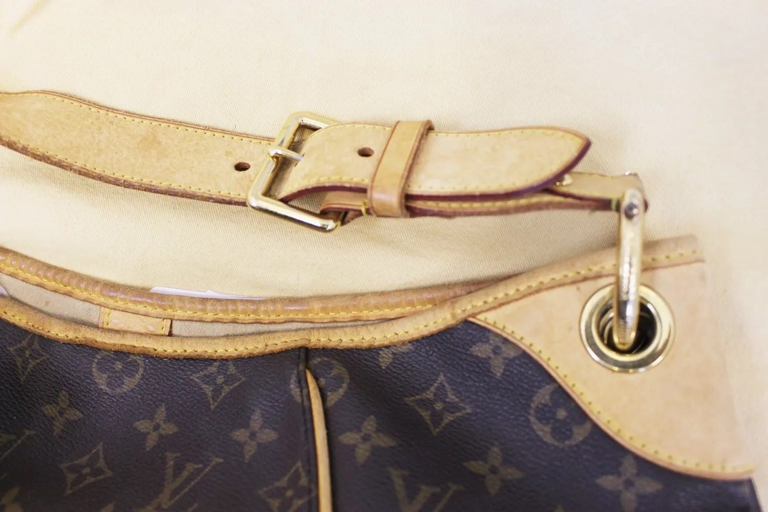LOUIS VUITTON Monogram Galliera GM Shoulder Tote Handbag