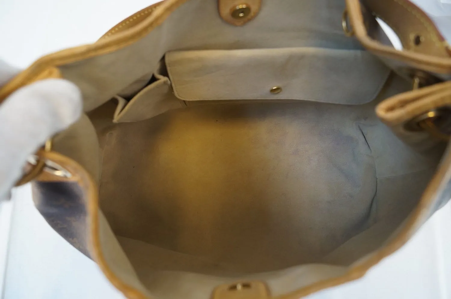 LOUIS VUITTON Monogram Galliera PM Shoulder Bag