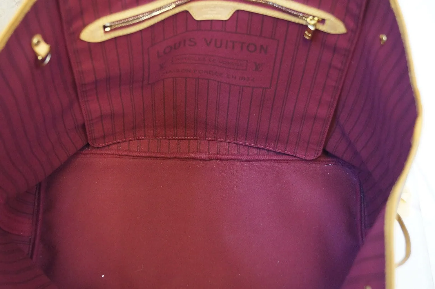 LOUIS VUITTON Monogram Neverfull GM Tote Shoulder Bag