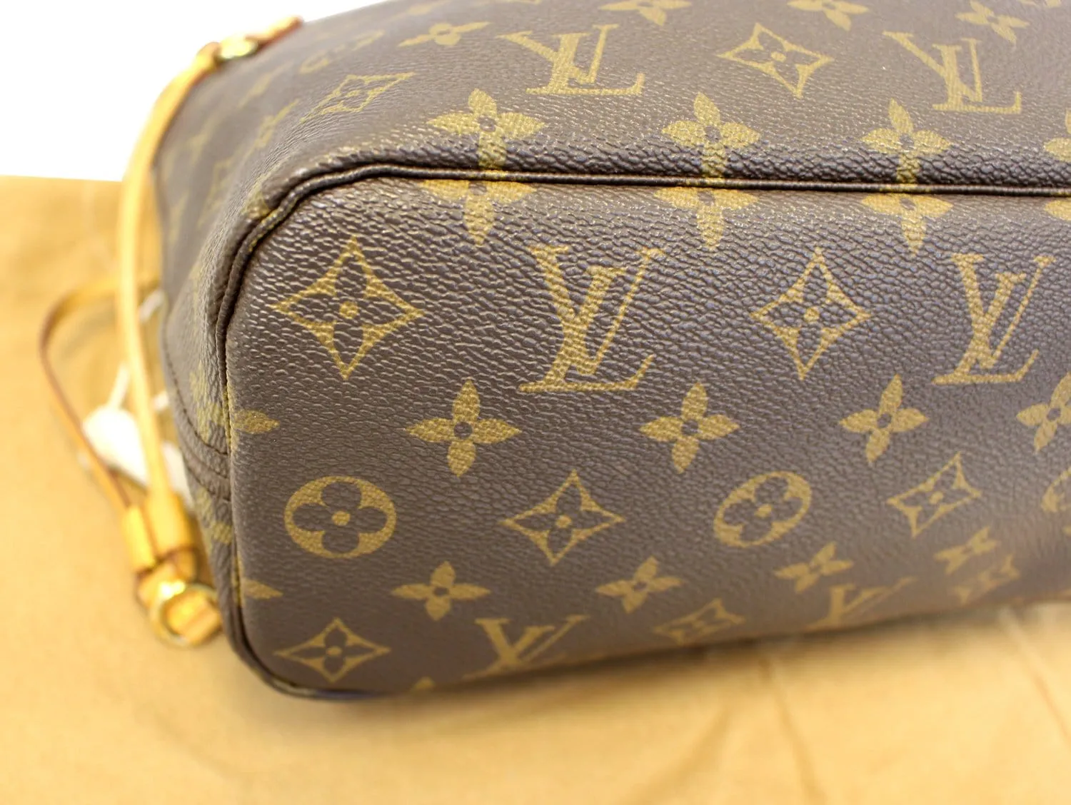 LOUIS VUITTON Monogram Neverfull PM Tote Bag