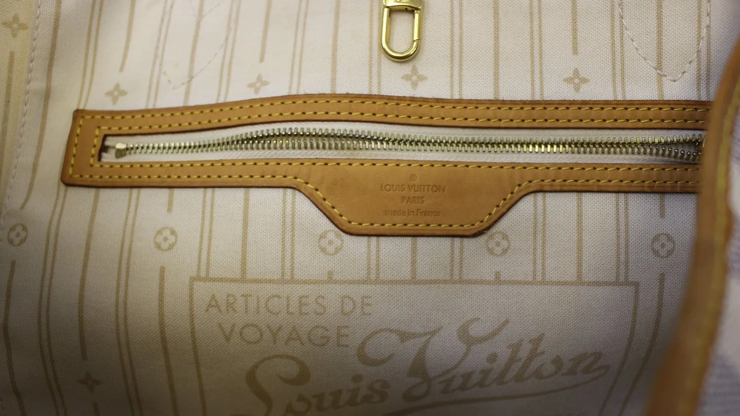 LOUIS VUITTON Neverfull GM Damier Azur Shoulder Bag