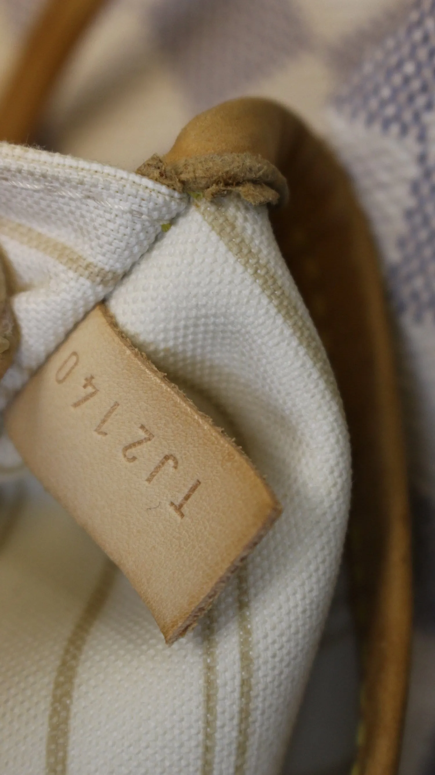 LOUIS VUITTON Neverfull GM Damier Azur Shoulder Bag