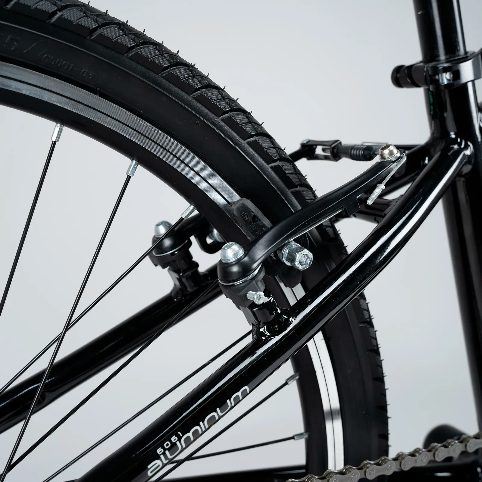 Schwinn Campus 24" Kids Aluminium Mountain Bike - Jet Black