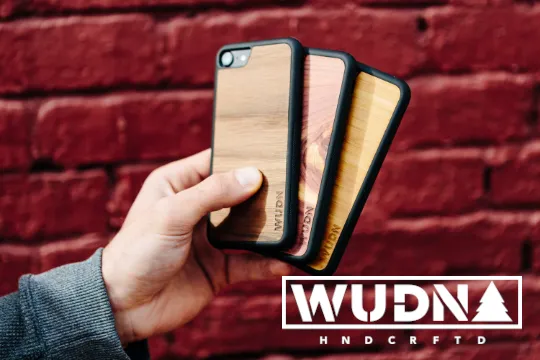 Slim Wooden iPhone Case (World Map Traveler - Walnut Ocean)