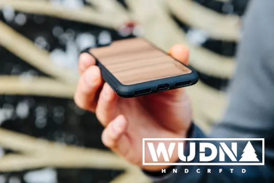 Slim Wooden iPhone Case (World Map Traveler - Walnut Ocean)