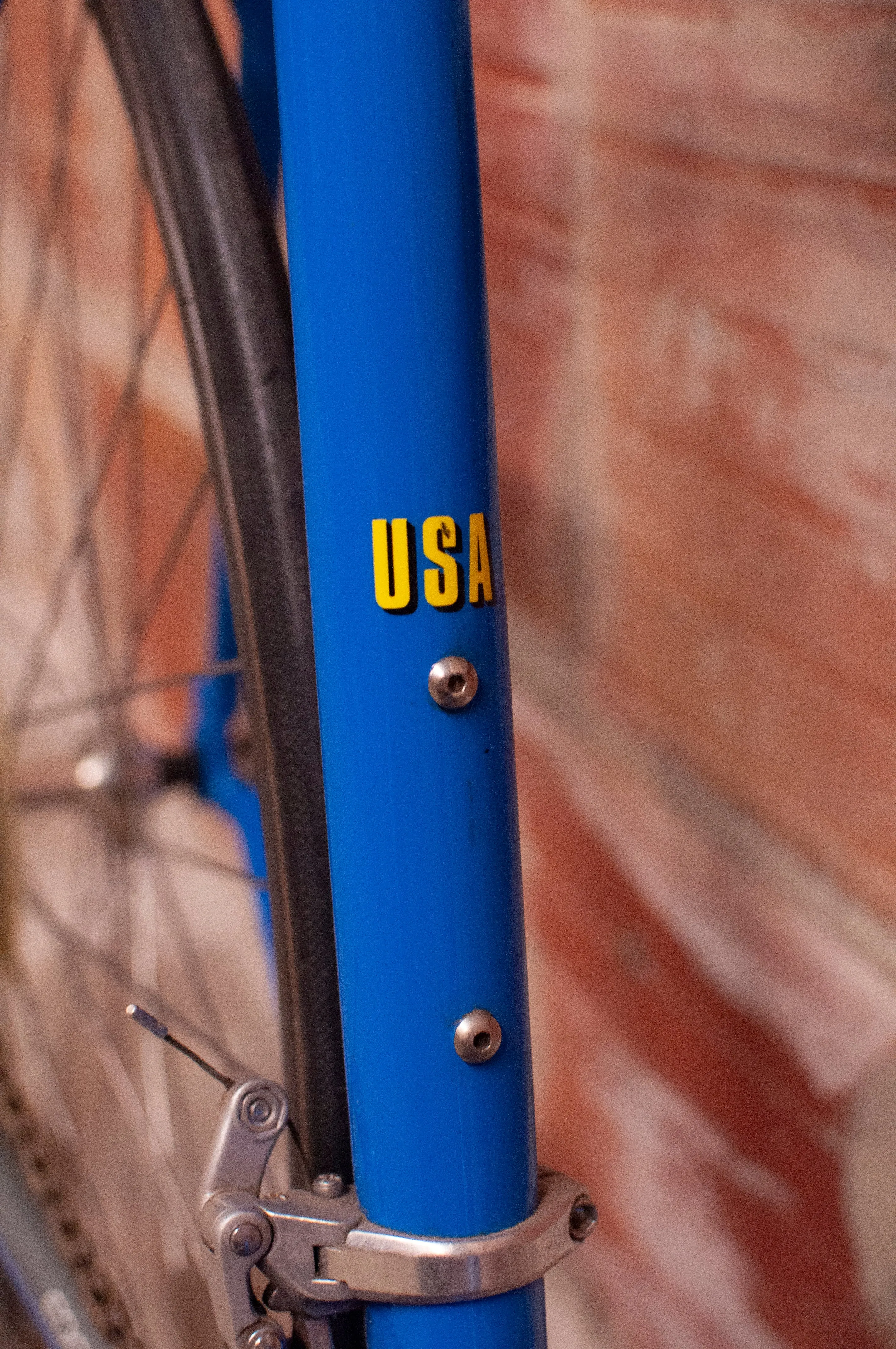Trek 1100 Aluminum Road Bike, 61 cm/XL, Blue and Yellow